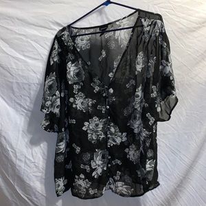 Torrid black and white rose blouse